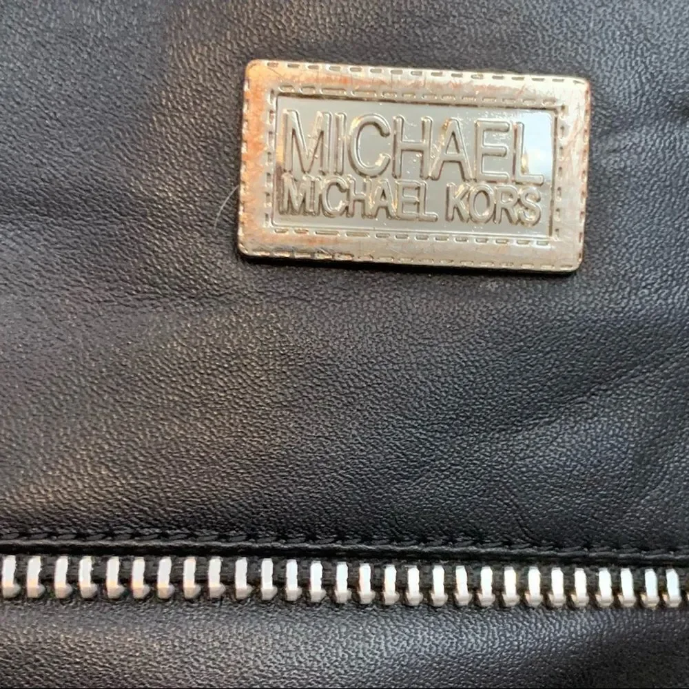 Michael Kors girl’s Shana zipper rain boots 5